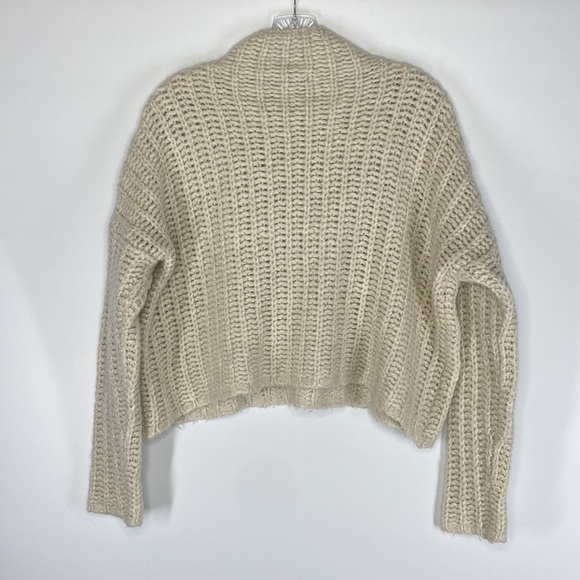 Aerie Chunky Knit Cream Tan Sweater Size Small - Picture 2 of 5